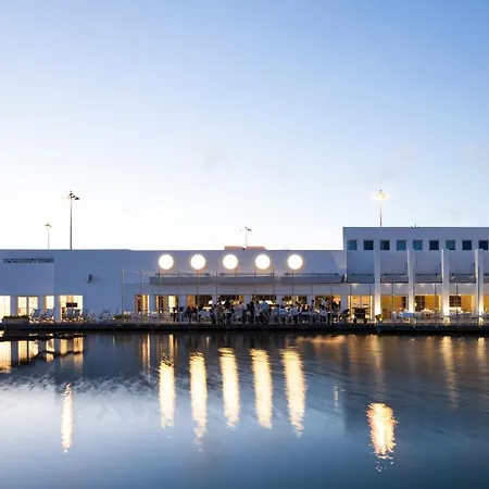 Espaco Espelho D'agua 2*